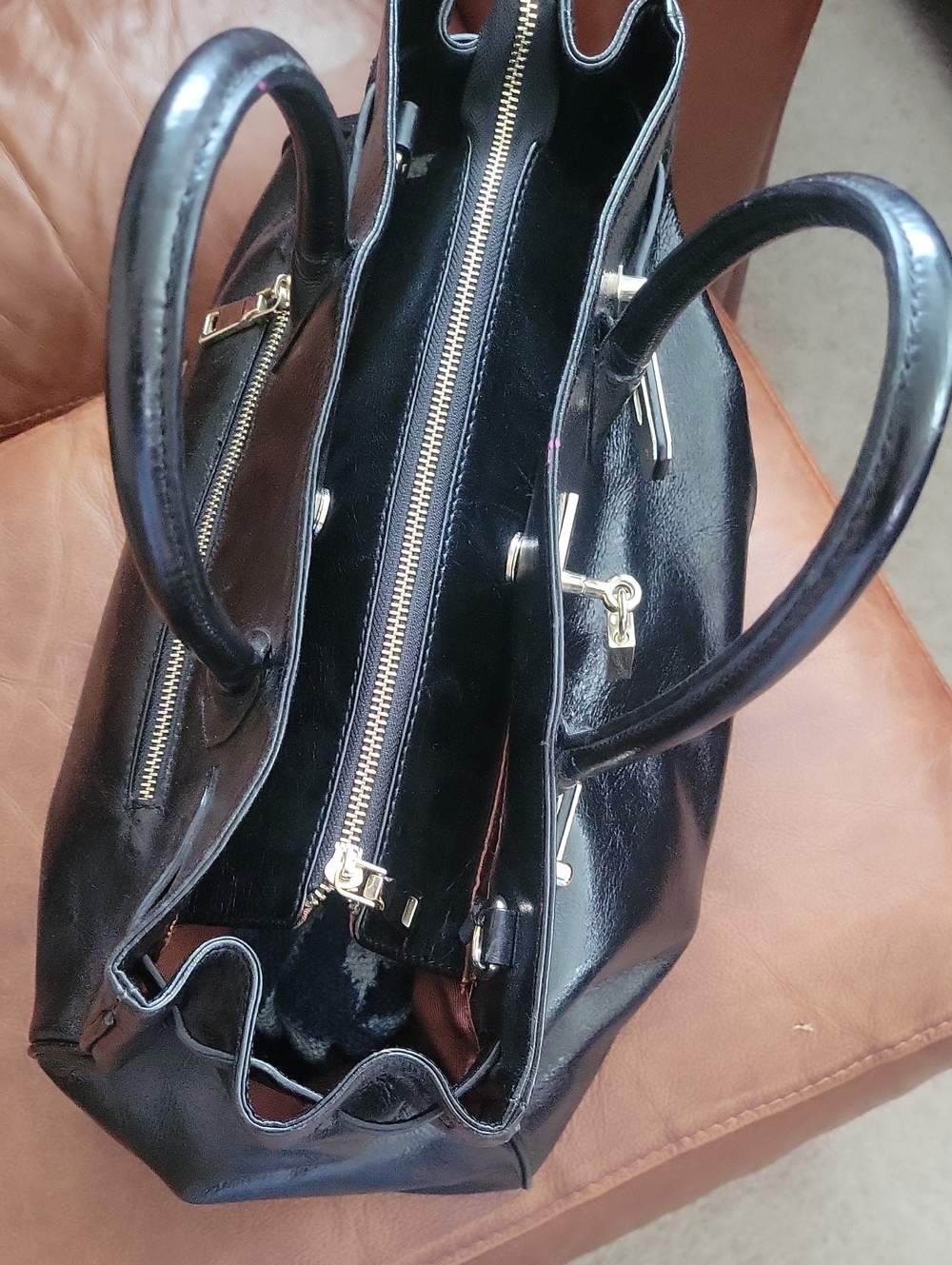 Black Leather Top-Handle Tote Bag with Gold Hardware - Picture 6 of 7